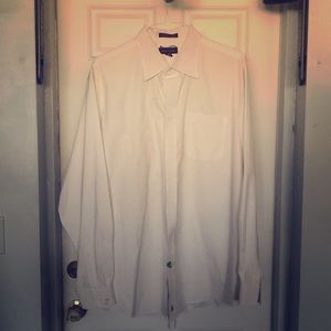 Long sleeve buttoned shirt